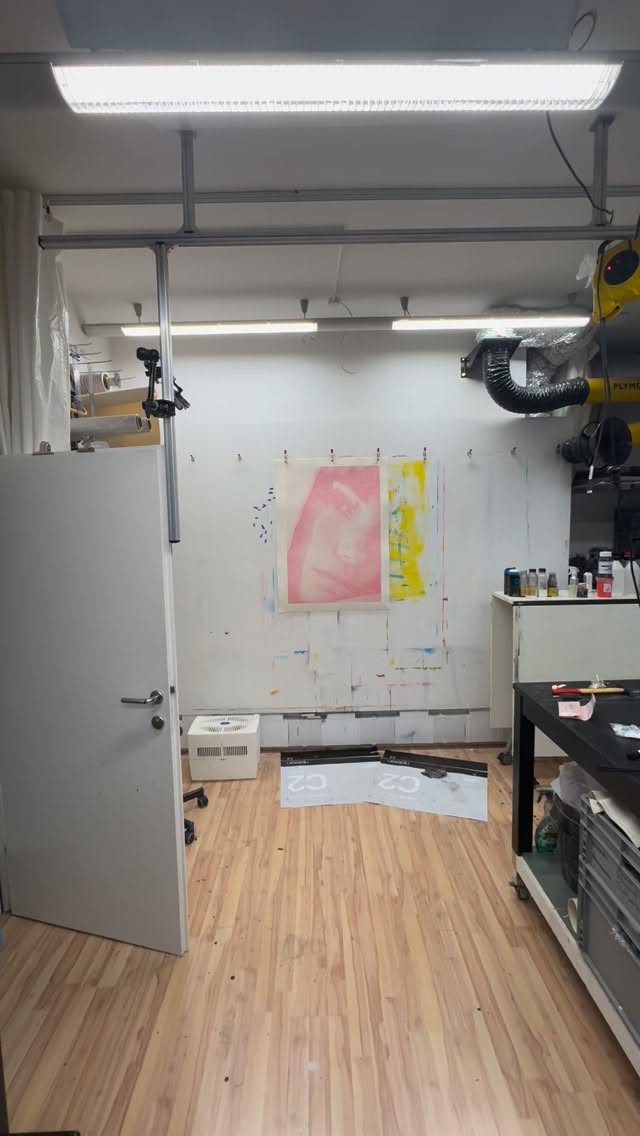 „Portrait of: Michelle - Stored on a Server in Iowa“ Robotic Pen Drawing on Laid...